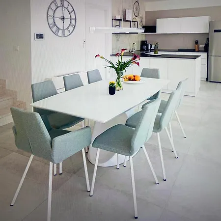 Modern Luxury * Vinišće