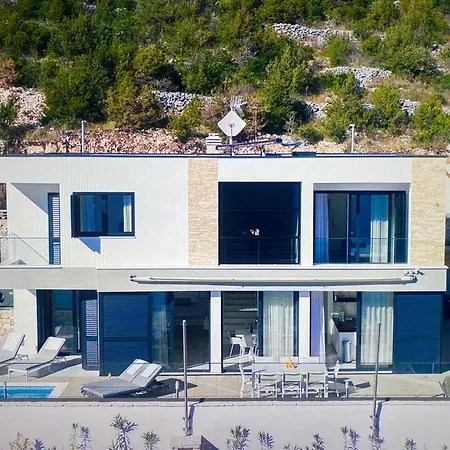 Сasa de vacaciones Modern Luxury *